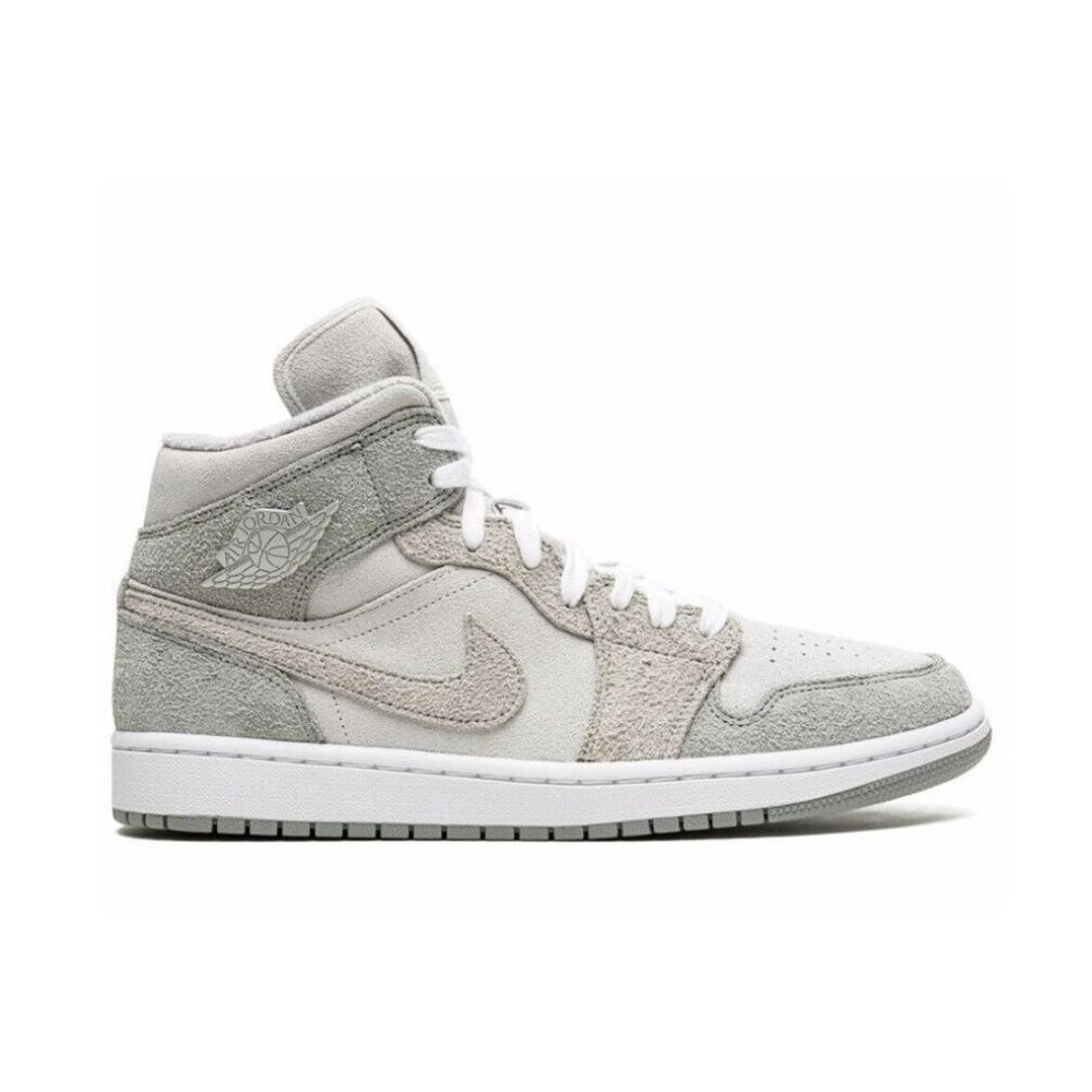 Nike Women's Air Jordan 1 Mid SE 'Particle Grey' DO7139-002